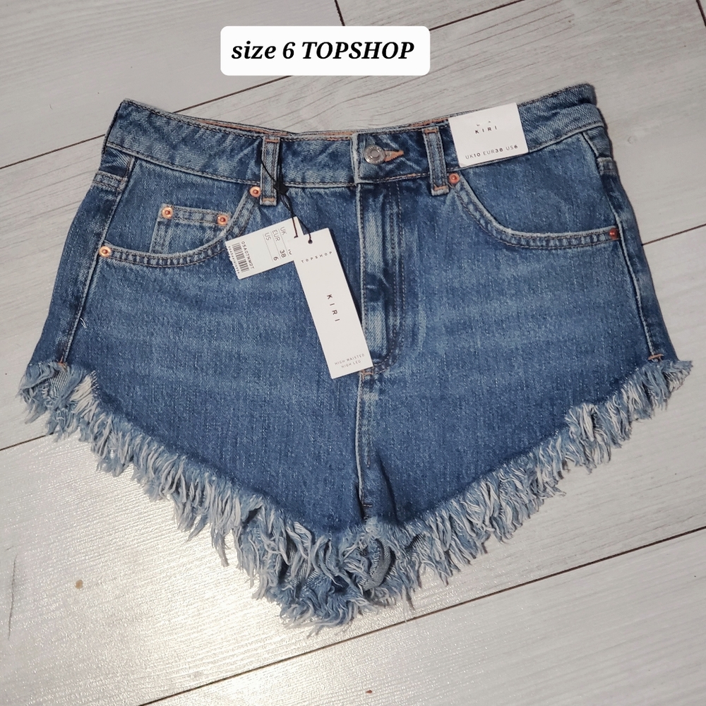 Nwt size 6 top TopShop frayed shorts